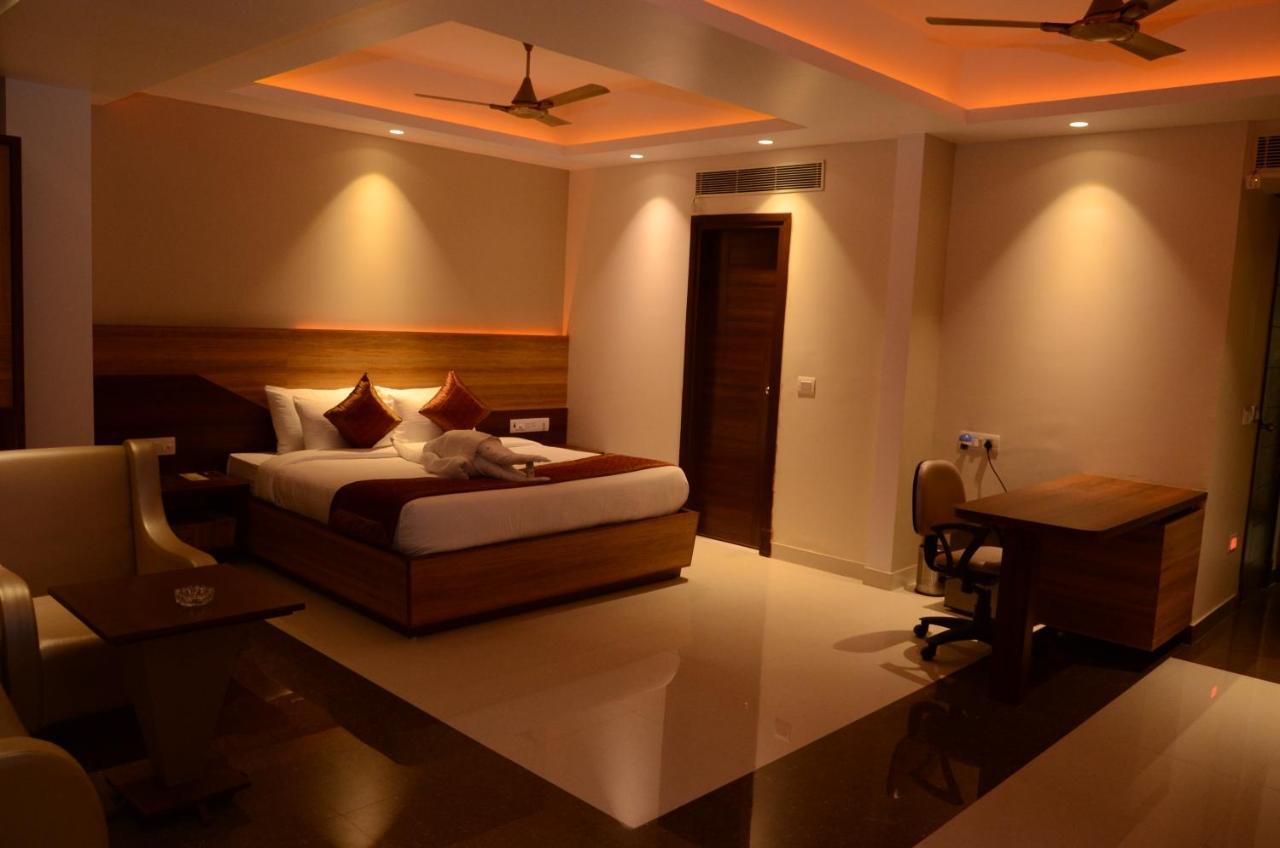 Hotel La Capitol Chhatarpur Екстериор снимка